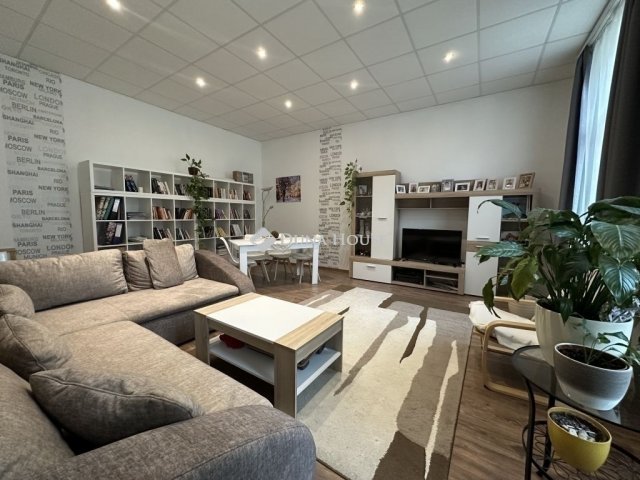 Eladó téglalakás, Budapesten, VIII. kerületben 84.5 M Ft