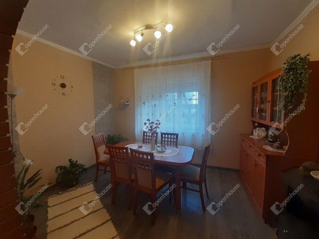Eladó családi ház, Porrogszentkirályon 31.9 M Ft, 3 szobás