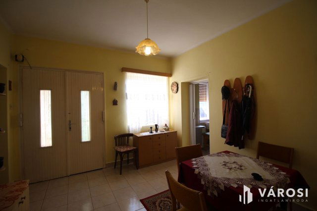 Eladó családi ház, Keléden 21.5 M Ft, 3 szobás