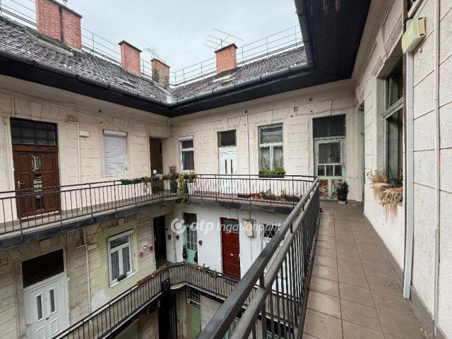 Eladó téglalakás, Budapesten, VII. kerületben 48 M Ft, 1 szobás