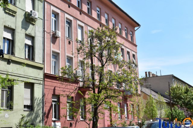 Eladó téglalakás, Budapesten, XIV. kerületben, Bíbor utcában