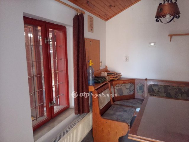 Eladó nyaraló, Dombóváron 26 M Ft, 1 szobás