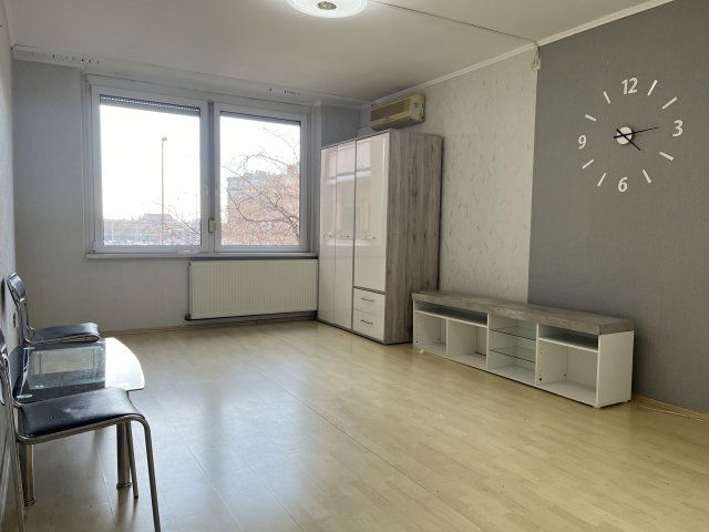 Eladó panellakás, Budapesten, X. kerületben 69.99 M Ft, 3 szobás