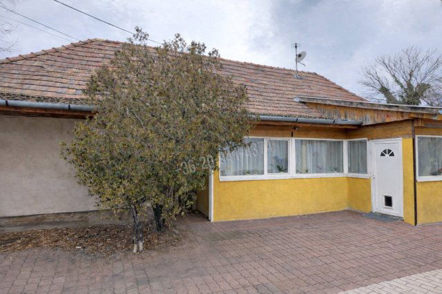 Eladó családi ház, Dunaharasztin 75 M Ft, 3 szobás