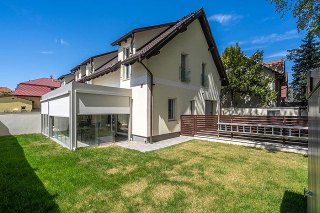 Eladó ikerház, Budapesten, III. kerületben 244.9 M Ft, 3 szobás