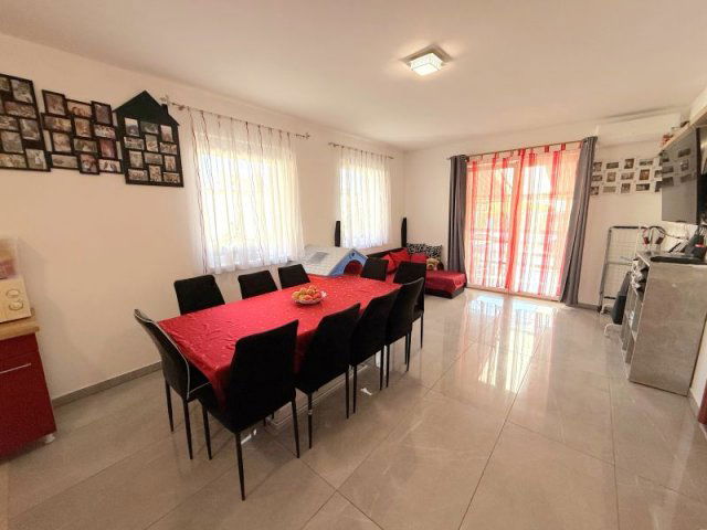 Eladó családi ház, Kakucson 69.9 M Ft, 3 szobás