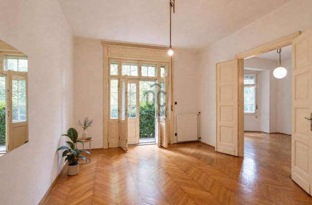 Eladó téglalakás, Budapesten, VI. kerületben 117.5 M Ft