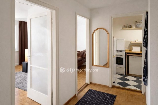 Eladó panellakás, Budapesten, III. kerületben 67 M Ft, 2 szobás