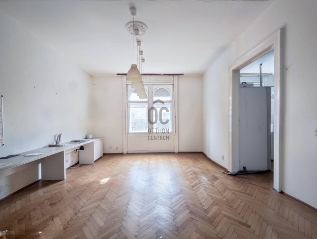 Eladó téglalakás, Budapesten, VI. kerületben, Teréz körúton