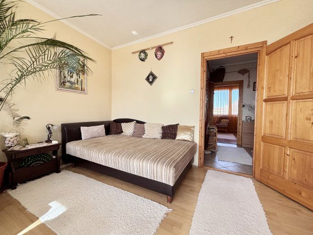 Eladó panellakás, Gödöllőn 64.9 M Ft, 2 szobás