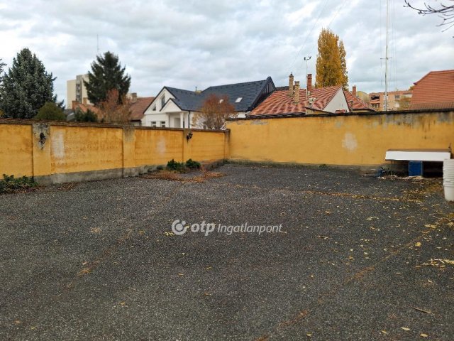 Eladó családi ház, Győrött 149.98 M Ft, 5 szobás