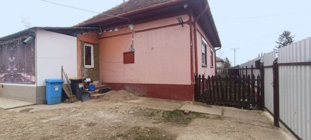 Eladó családi ház, Polgáron 43.49 M Ft, 2+1 szobás