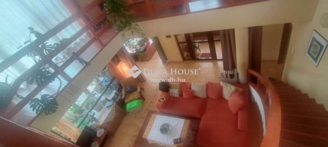 Eladó családi ház, Őrbottyánban 265 M Ft, 7 szobás