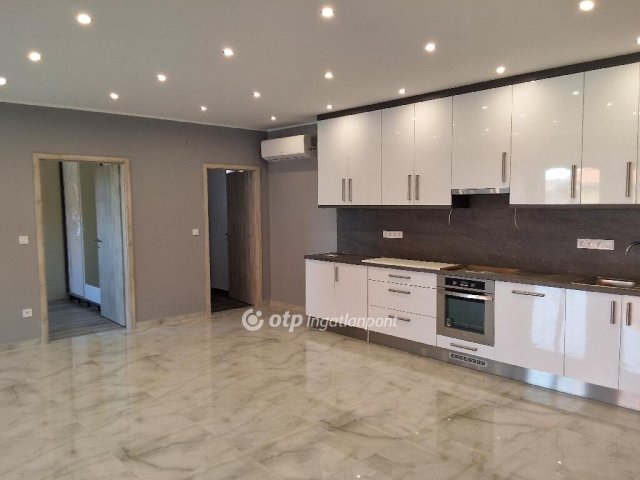 Eladó családi ház, Zalaegerszegen 73 M Ft, 3 szobás