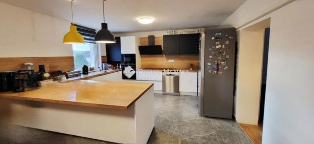 Eladó családi ház, Piliscsabán 149 M Ft, 6 szobás