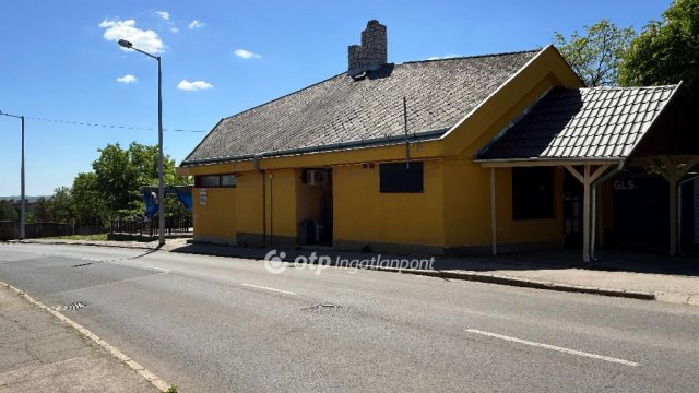 Kiadó üzlethelyiség, Pécsett 318 E Ft / hó