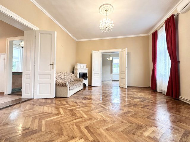 Eladó téglalakás, Szombathelyen, Szent László Király utcában