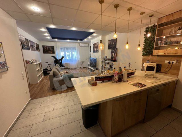 Eladó téglalakás, Budapesten, XI. kerületben, Fehérvári úton