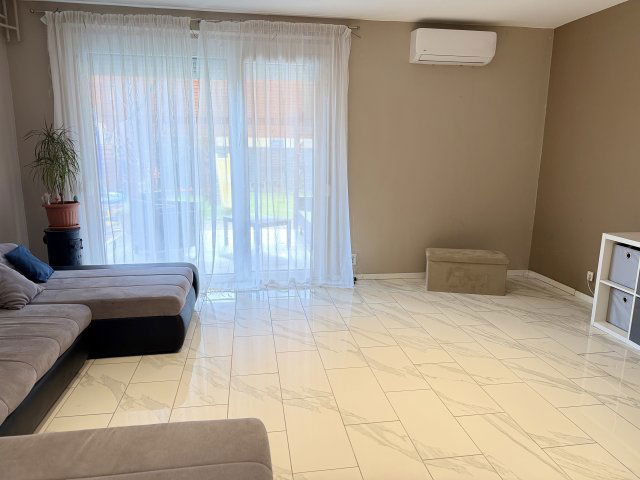 Eladó sorház, Szegeden 112 M Ft, 2+3 szobás