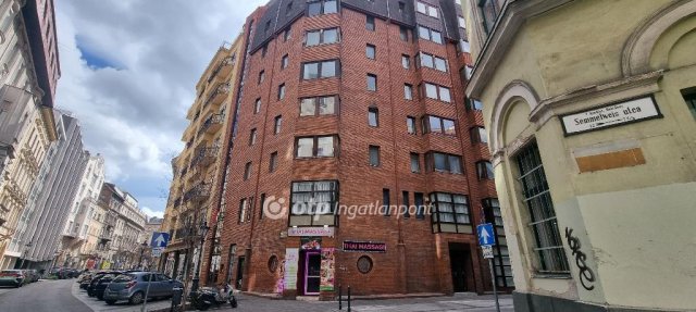 Kiadó téglalakás, albérlet, Budapesten, V. kerületben, 3 szobás