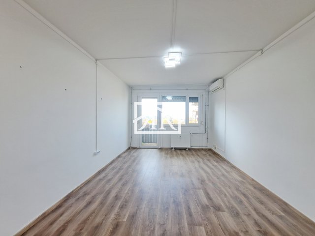 Kiadó panellakás, albérlet, Szegeden 180 E Ft / hó, 3 szobás