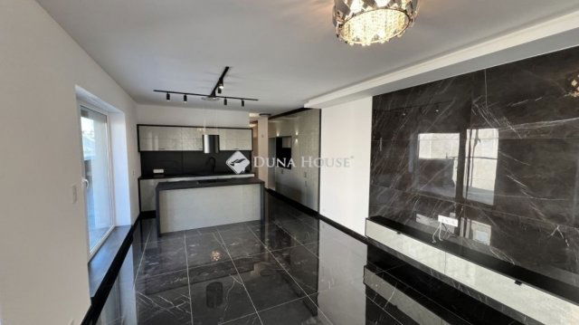 Eladó téglalakás, Budapesten, XIII. kerületben 148 M Ft