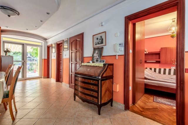 Eladó családi ház, Balatonakarattyán 158 M Ft, 5 szobás