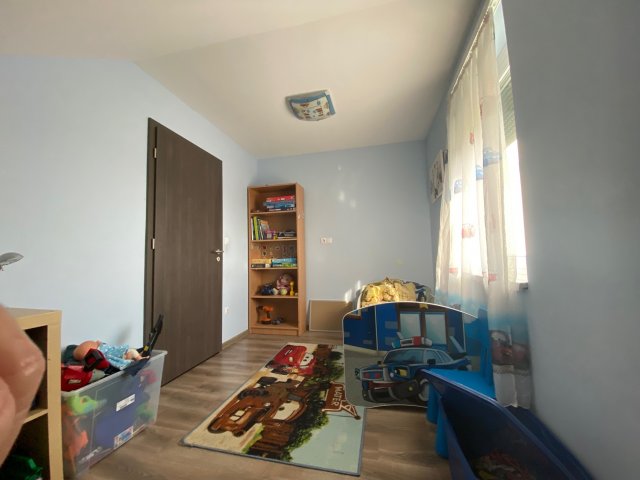 Eladó családi ház, Százhalombattán 182 M Ft, 6 szobás
