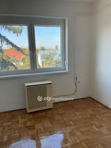 Eladó téglalakás, Nyíregyházán 50.99 M Ft, 2+1 szobás