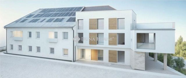 Eladó iroda, Mórahalmon, Zákányszéki úton 28.036 M Ft