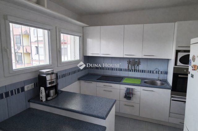 Eladó téglalakás, Budapesten, XIII. kerületben, Váci úton