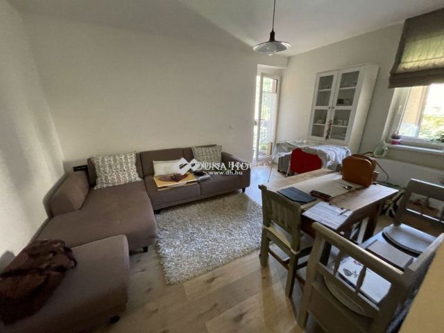 Kiadó téglalakás, albérlet, Kecskeméten 180 E Ft / hó