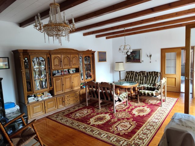 Eladó családi ház, Nagyvázsonyon 178 M Ft, 5 szobás