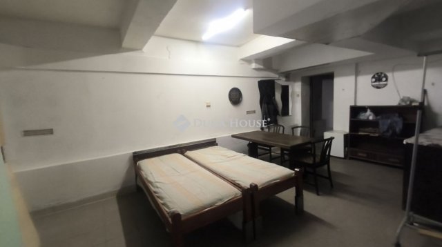 Eladó ipari ingatlan, Budapesten, XIII. kerületben 40 M Ft