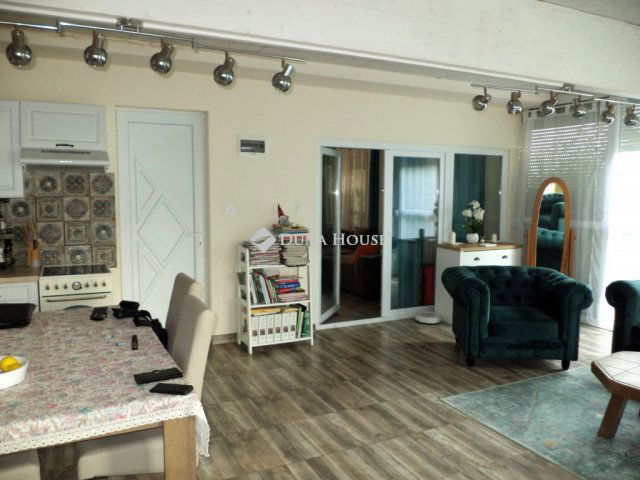 Eladó családi ház, Velencén 79.9 M Ft, 2 szobás