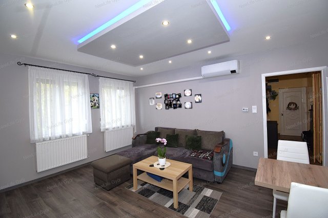 Eladó téglalakás, Győrött 63.9 M Ft, 2 szobás