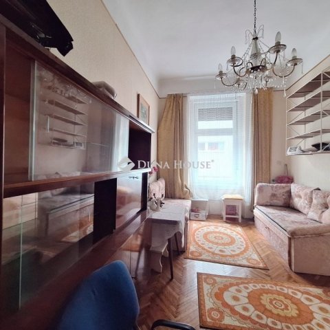 Eladó téglalakás, Budapesten, VIII. kerületben 57.9 M Ft
