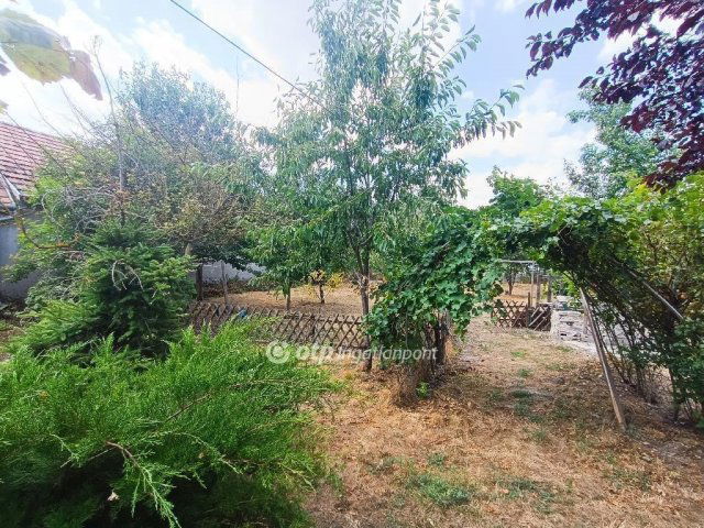 Eladó családi ház, Kiskunlacházán 55 M Ft, 2+1 szobás