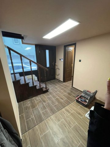 Eladó ipari ingatlan, Budapesten, VI. kerületben 120 M Ft