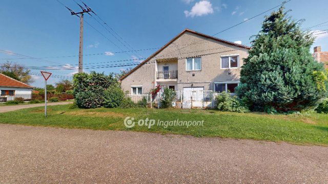 Eladó családi ház, Nyékládházán 39 M Ft, 5+2 szobás