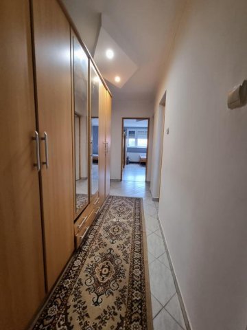 Eladó családi ház, Iszkázon 38.8 M Ft, 5+1 szobás