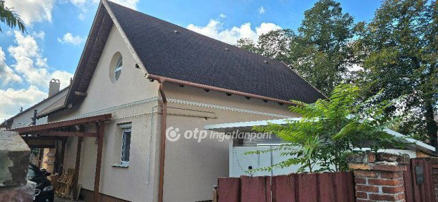 Eladó családi ház, Debrecenben 108.9 M Ft, 4 szobás