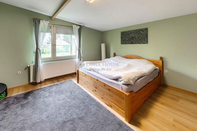 Eladó családi ház, Tökölön 185 M Ft, 6 szobás