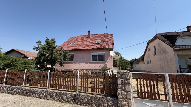 Eladó családi ház, Nyúlon 59 M Ft, 3 szobás