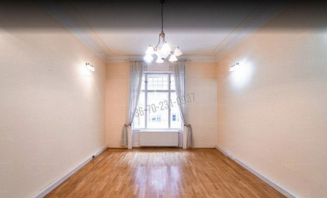 Eladó téglalakás, Budapesten, V. kerületben 183 M Ft, 2 szobás
