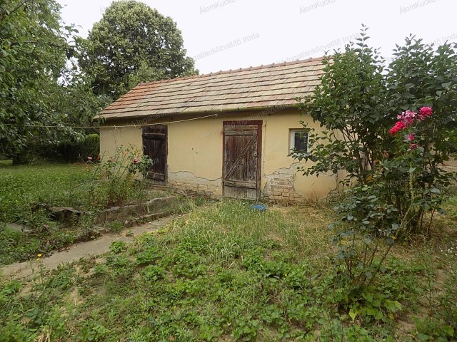 Eladó családi ház, Kaposváron 46 M Ft, 3 szobás