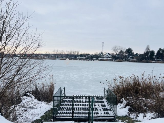 Eladó családi ház, Délegyházán 93 M Ft, 4 szobás