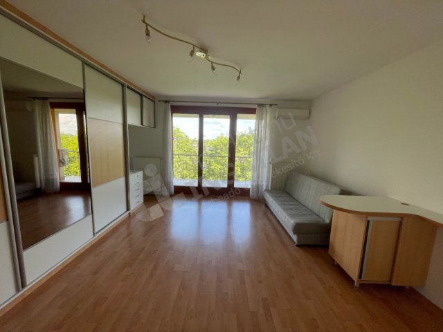 Kiadó téglalakás, albérlet, XXII. kerületben, Rózsakert utcában
