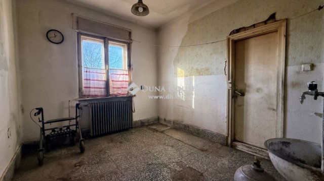 Eladó családi ház, Szombathelyen 65 M Ft, 3 szobás