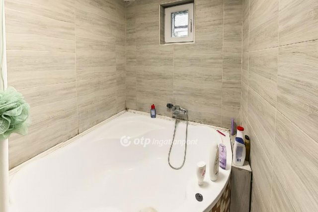 Eladó családi ház, Galgahévízen 38 M Ft, 3+1 szobás